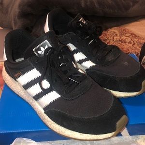 Adidas Iniki Sneakers